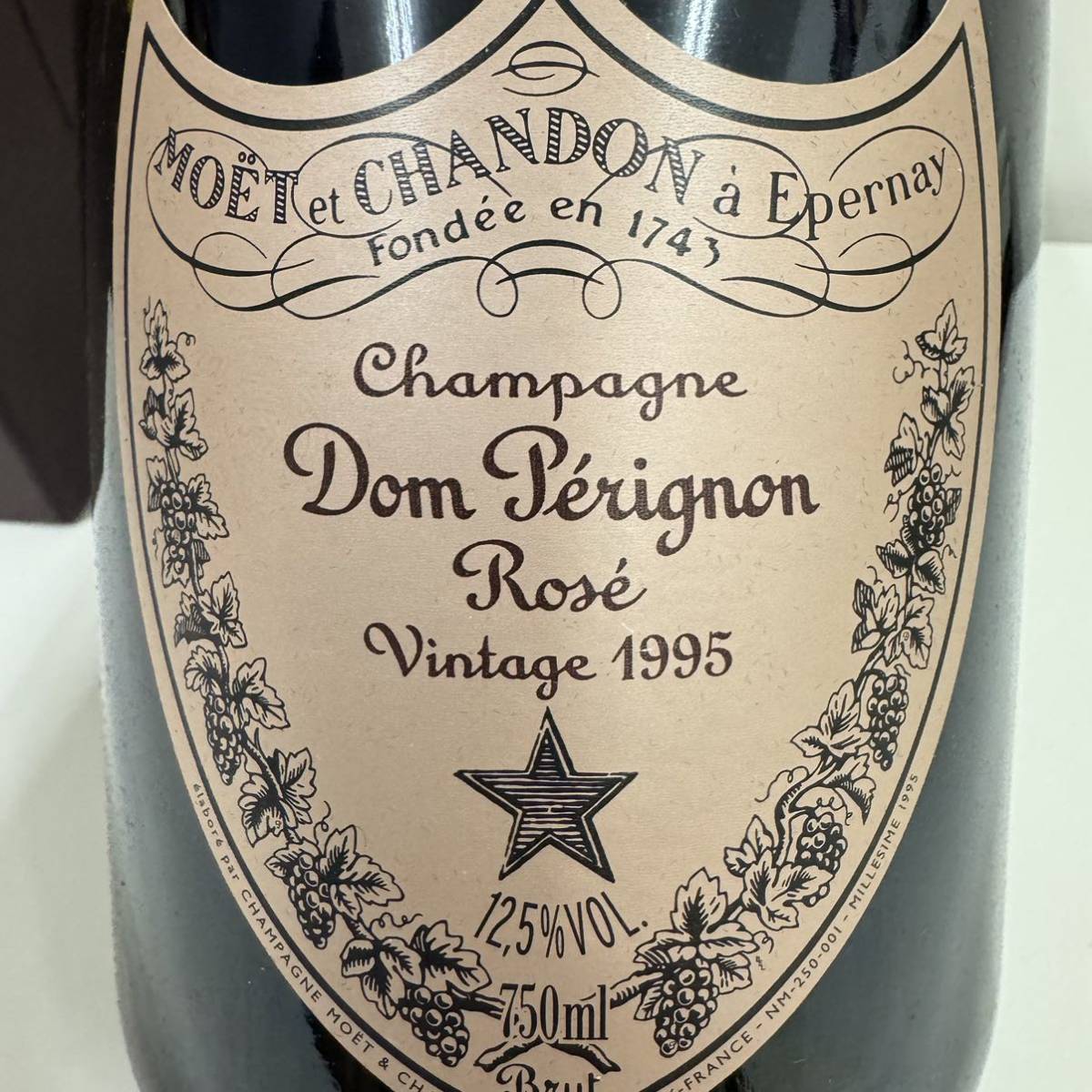 未開栓 Dom Perignon Rose ドン・ペリニヨン ロゼ Vintage 1995 750ml 12.5% ドンペリ ピンク シャンパン ドンペリニヨン 箱美品_画像6