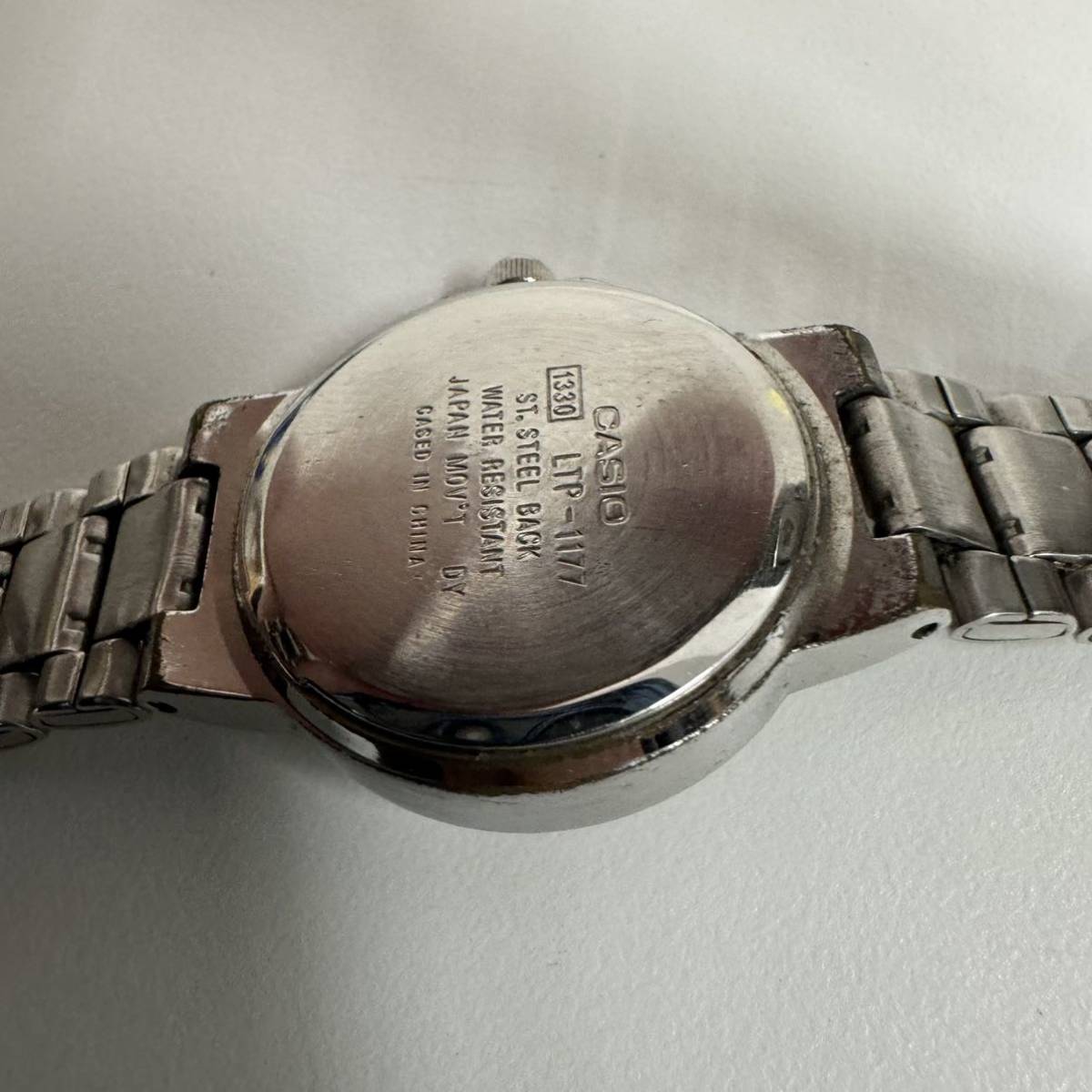 【早い者勝ち】 CASIO カシオ LTP-1177 腕時計 クォーツ レディース ピンク文字盤 ラウンドフェイス シルバー セイコー_画像3
