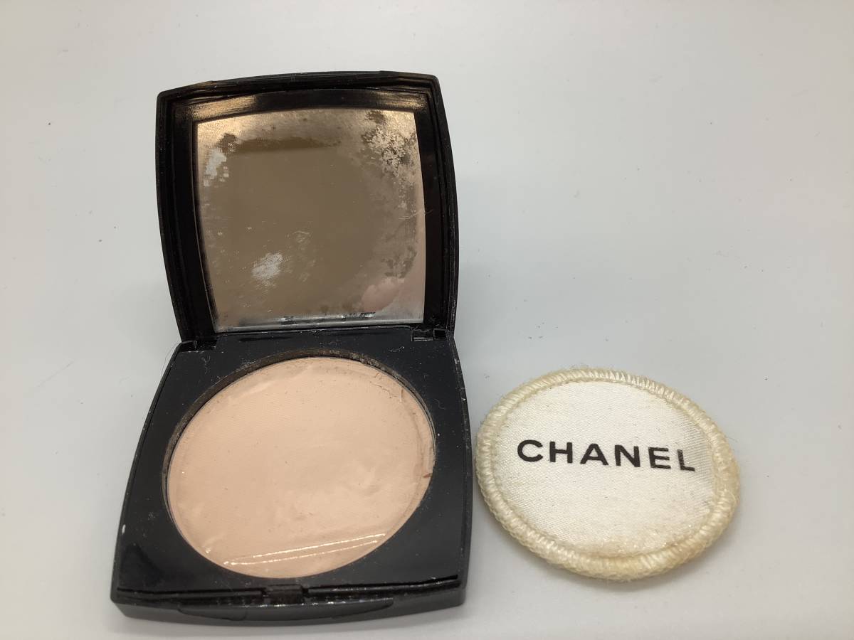 u9199 CHANEL シャネル POUDRE PRESSEE TRANSPARENTE #01 BEIGE NATUREL 5g フェイス パウダー ※割れ有_画像1