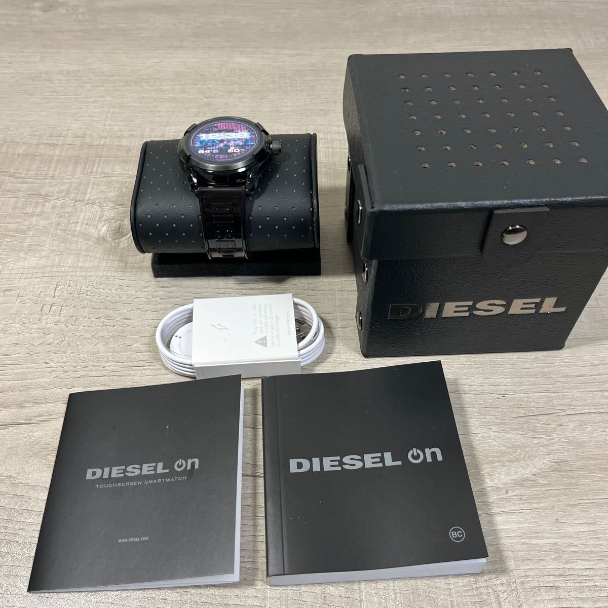 1円スタート売切り 新品未使用 DIESEL FADELITE スマートウォッチ ディーゼル DIESEL ON 心拍数 GPS Google ブラック 腕時計_画像7