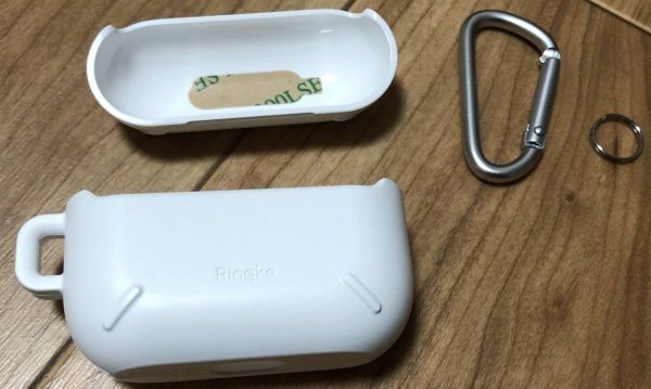 【Ringke】AirPods Pro ケース 2019 充電ケースカバー フロントLED表示 保護カバー カラビナ キーチェーン付き (White ホワイト) W27_画像5