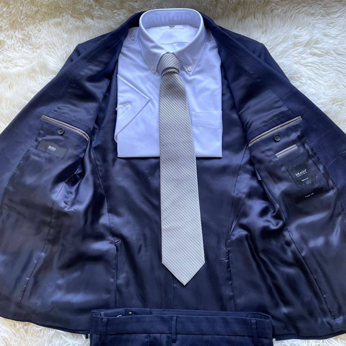 超美品 HUGO BOSS ヒューゴボス DRAGO生地 ドラゴ SUPER120's 超美品 HUGO BOSS ヒューゴボス DRAGO生地 ドラゴ SUPER120's