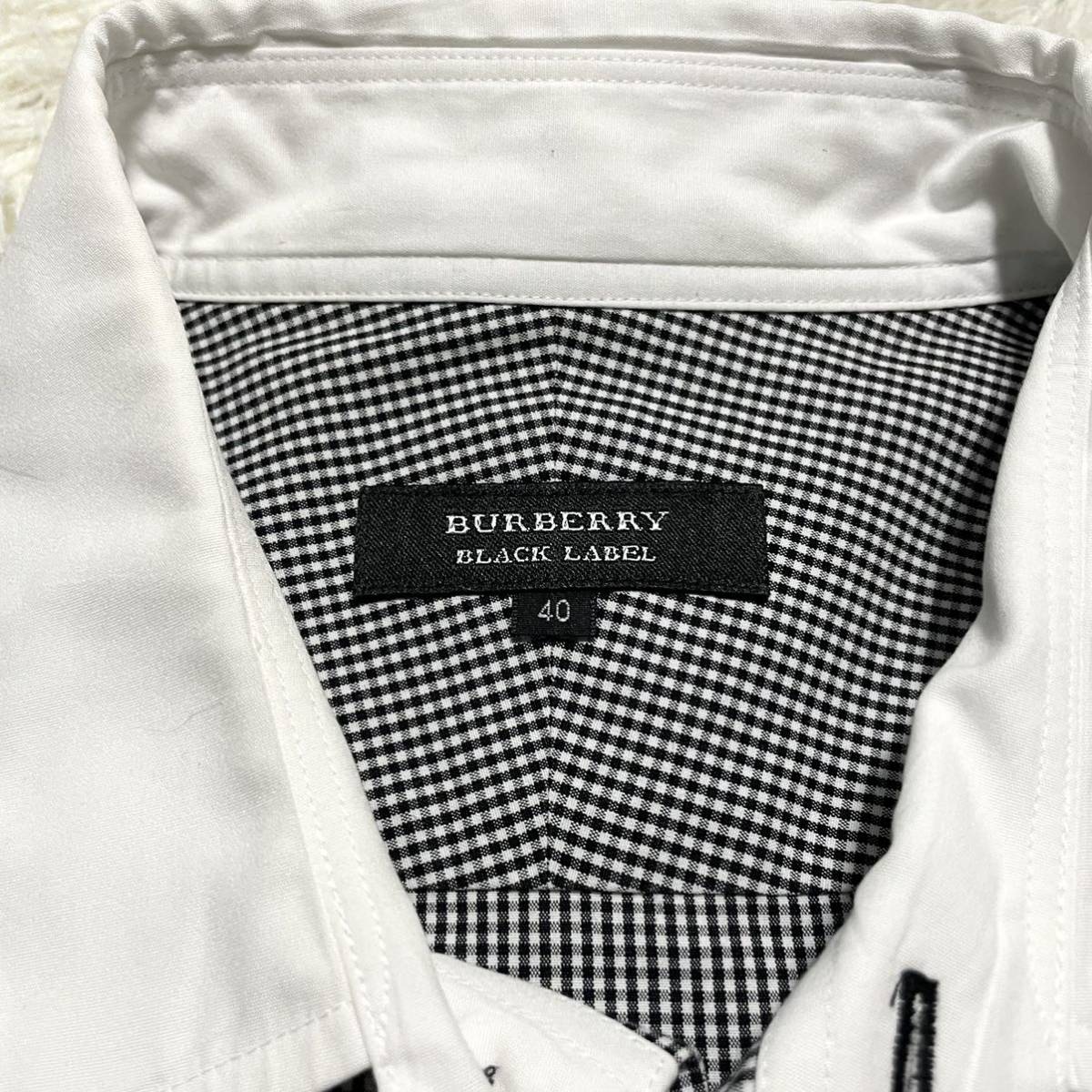 美品BURBERRY バーバリーブラックレーベル 長袖シャツ L相当 黒白チェック柄　綿100% ネクタイ付き！トップスジャケット格安40サイズ！！_画像3