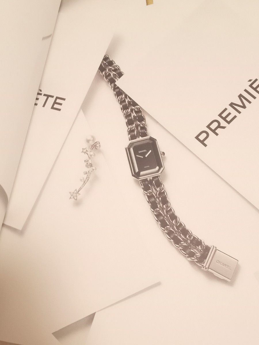 入手困難 激レア CHANEL シャネル キーホルダー カタログ カード 入手困難 激レア CHANEL シャネル キーホルダー カタログ カード