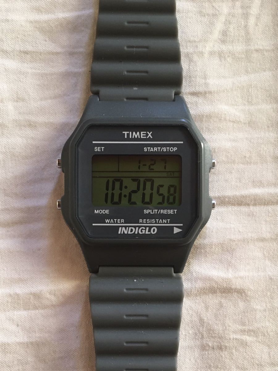 希少☆ TIMEX80 Classic Digital INDIGLO グレー タイメックス クラシックデジタル インディグロ 角デジ メンズ デジタル 腕時計_画像1