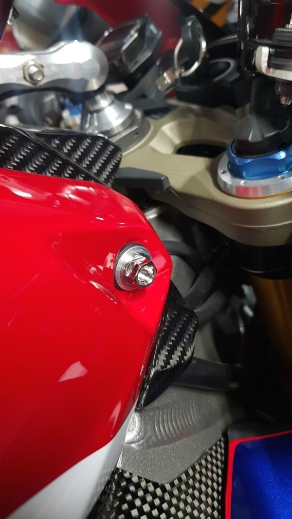 21-B◆ホンダ CBR1000RR チタン合金 M6x17mm フロントディスクボルト(レース仕様) NSR250,CB,VTR,VFR,RVF,VT,VF,GL1500,CR,CRM,XR 多数互換_画像10