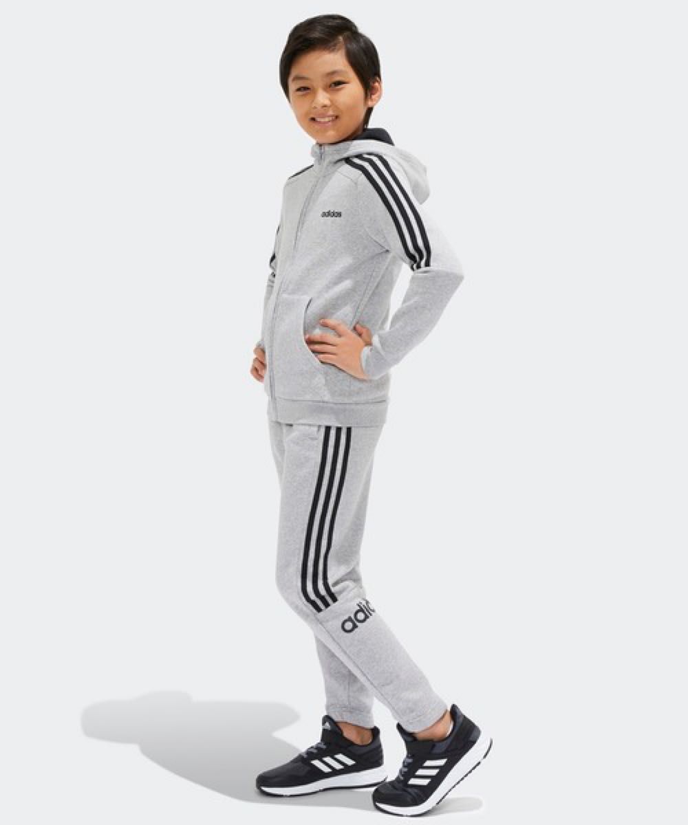 見逃し厳禁!おトクな 新品アディダスadidasスウェット上下セットアップ裏起毛パーカー アディダス