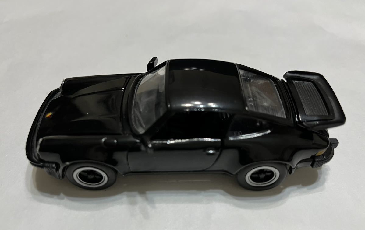 PORSCHE 911(930)3台SET Turbo(Black) Targa(Red) Cabriolet(Silver) 1/43Scale NZG製_画像2
