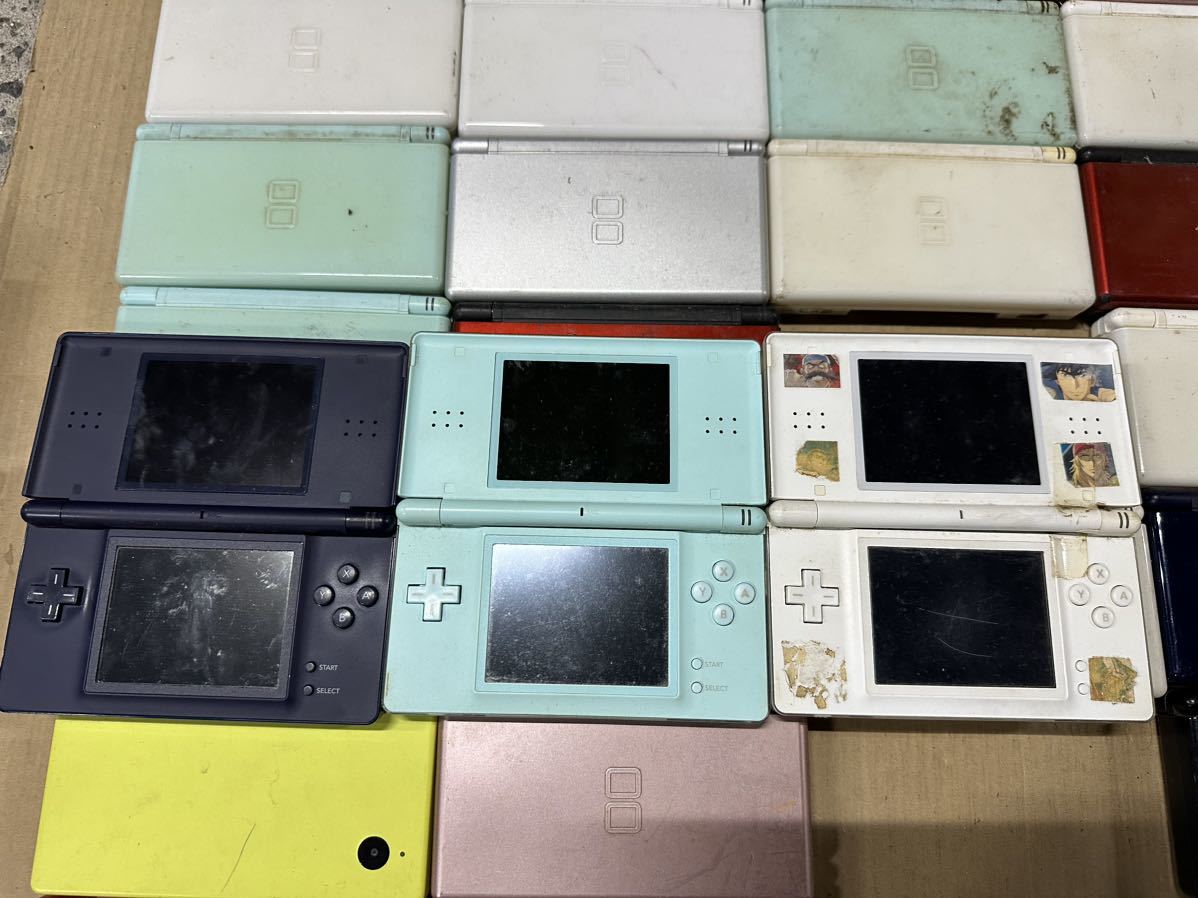 (M)Nintendo DSLite DSi まとめて112台 ジャンク品扱い_画像4