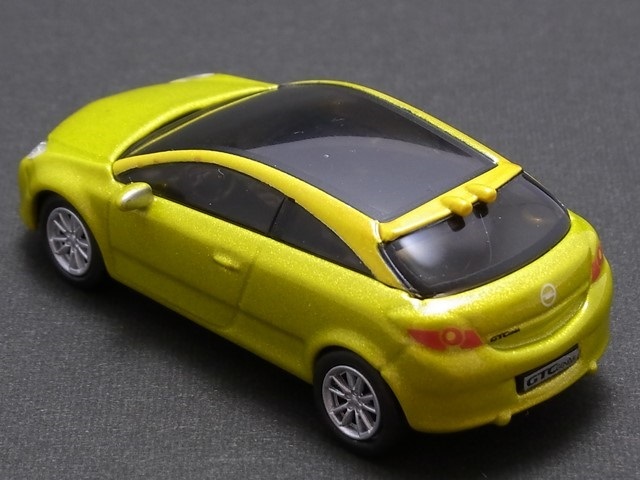 ☆日曜夜☆未開封新品☆OPEL GTC (GENAVE CONCEPT)☆DIE CAST METAL COLLECTION☆ROAD SIGNATURE☆YATMING☆1/72_画像2