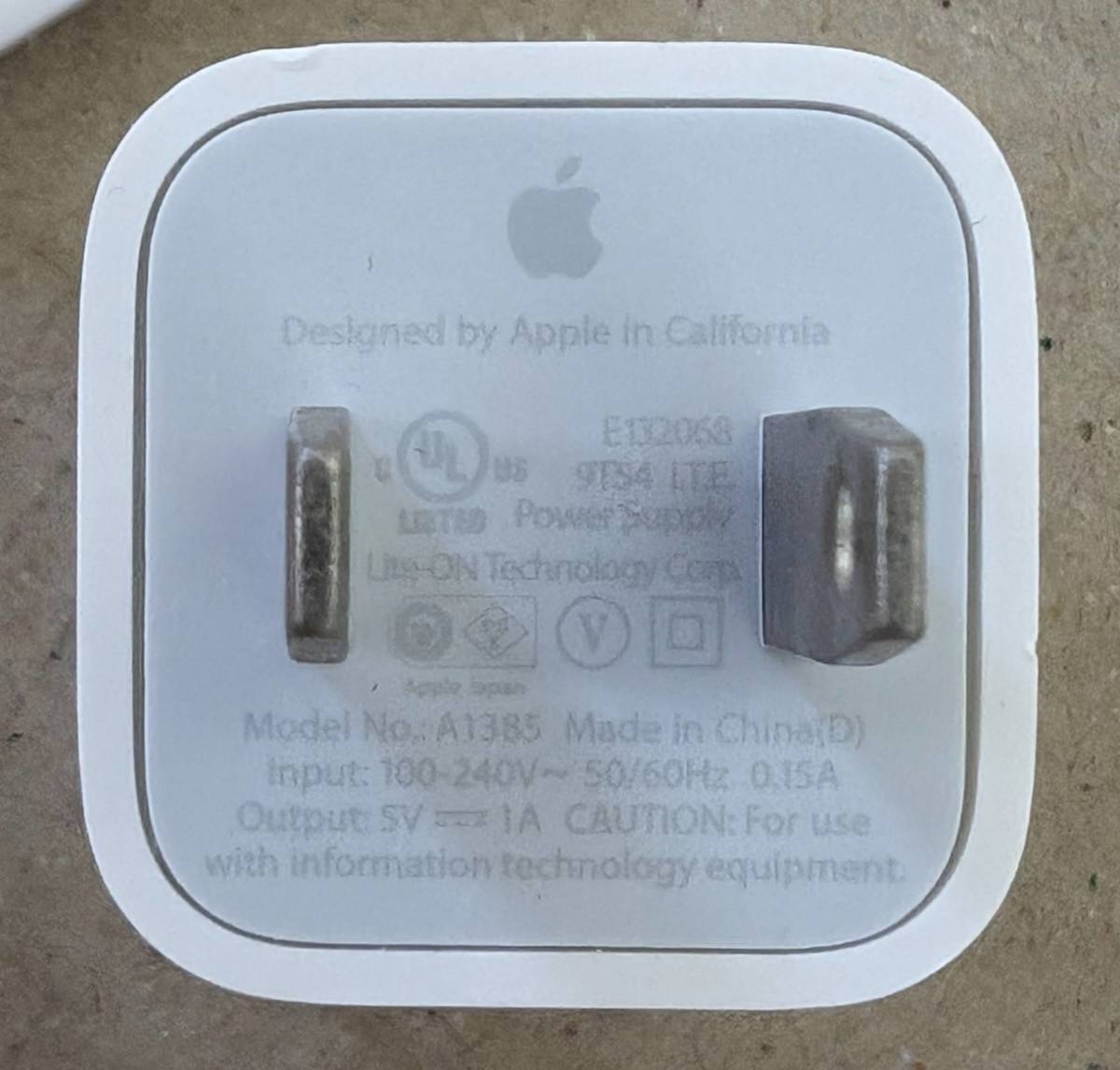 Apple純正充電器(A1385) 5V 1A_画像1