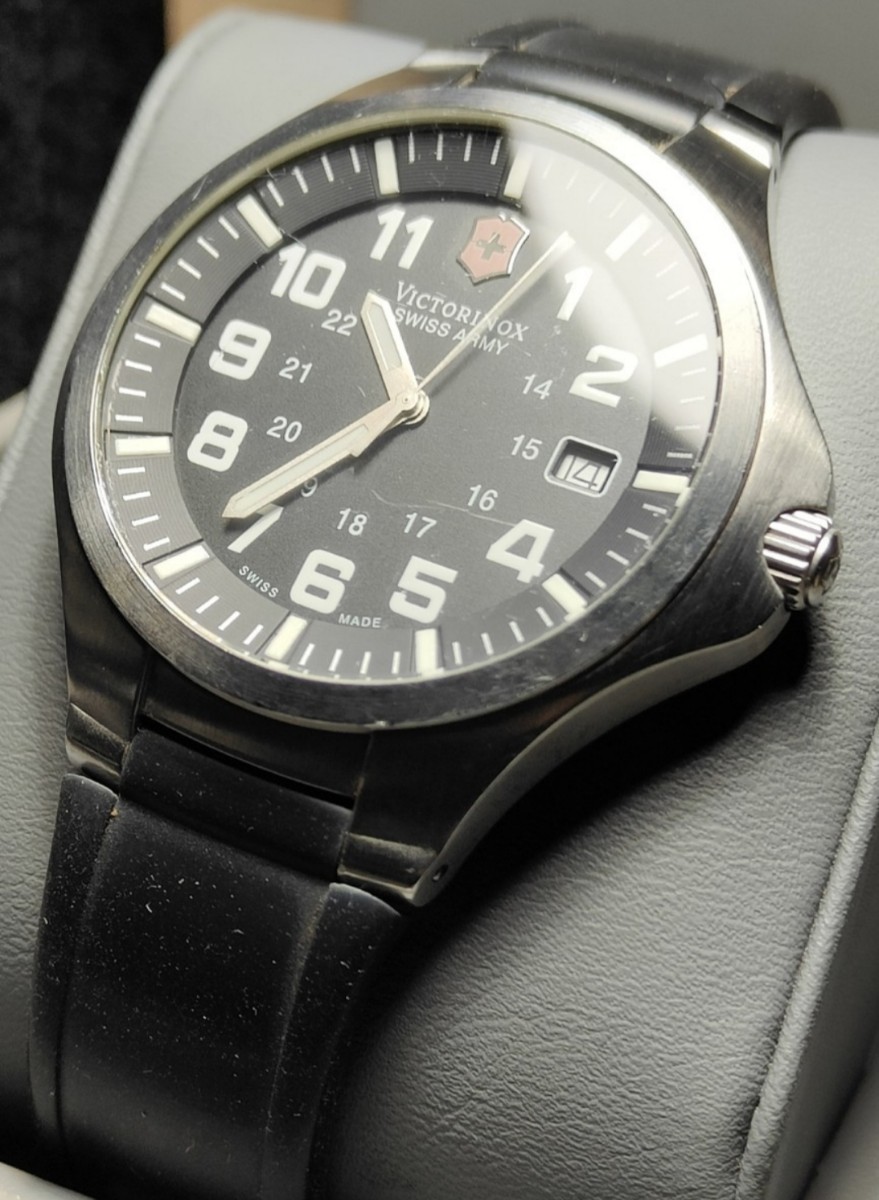  free shipping VICTORINOX SWISS ARMY Black Base Camp Victorinox wristwatch Seiko chronograph Date Luminox 12000