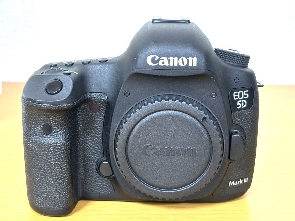 ☆美品☆ Canon EOS 5D Mark Ⅲ EF24-105mm F4L IS USM レンズキット キヤノン デジタル一眼レフ_画像2
