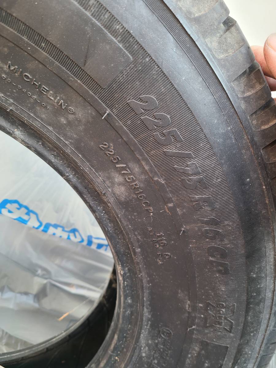 タイヤ4本セット1万円、MICHELIN AGILIS CAMPING 225/75R16CP 116_画像4