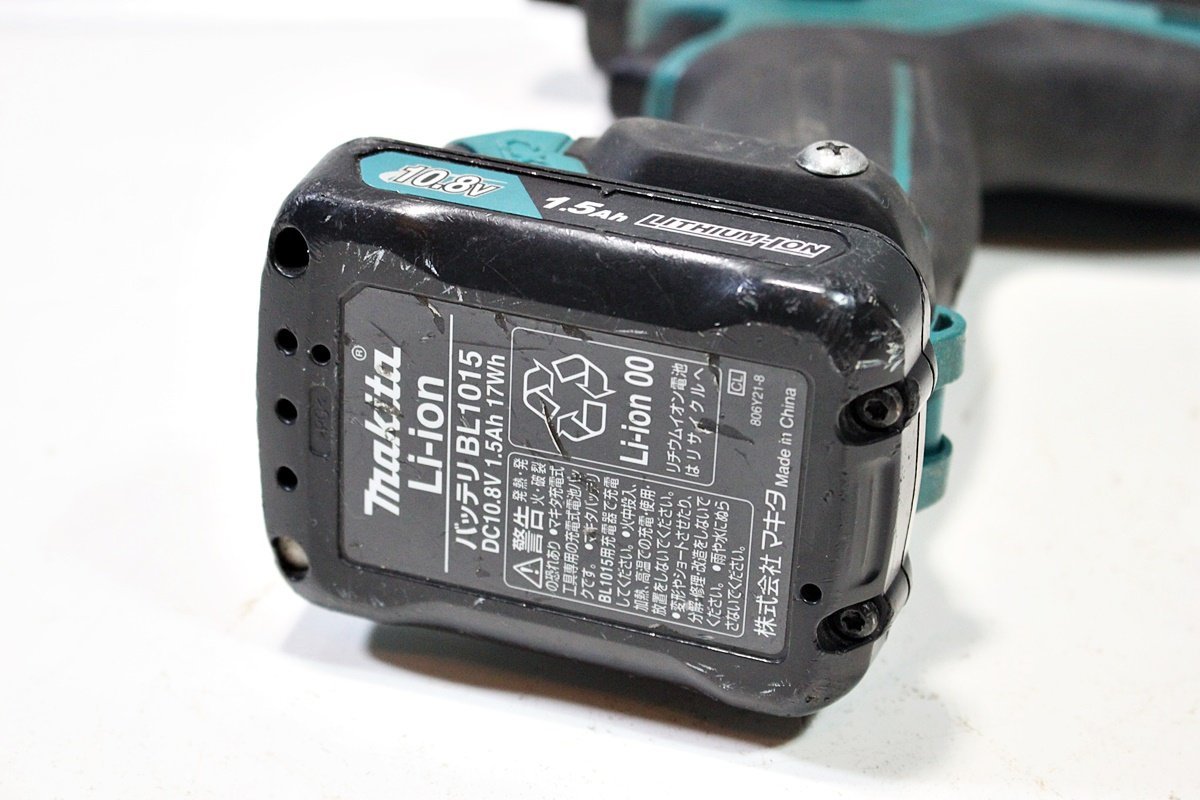 【中古】makita マキタ 10.8V 充電式ドライバドリル DF031D 本体+バッテリー+ケース_画像4