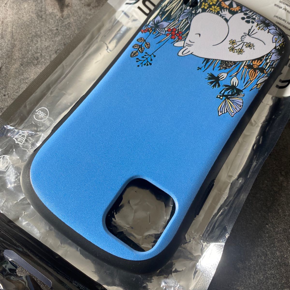 2302322☆ ムーミン iPhone11 用 ケース ムーミン TPU スマホケース 用 【全機種対応】 レンズ保護 指紋防止 ムーミン iPhone11 用 ケース_画像3