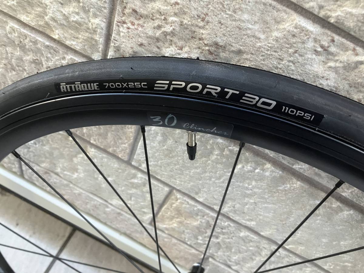 未使用 GUSTO COBRA アルミホイール 黒リム アタッキ 700C 未使用 GUSTO COBRA アルミホイール 黒リム アタッキ 700C