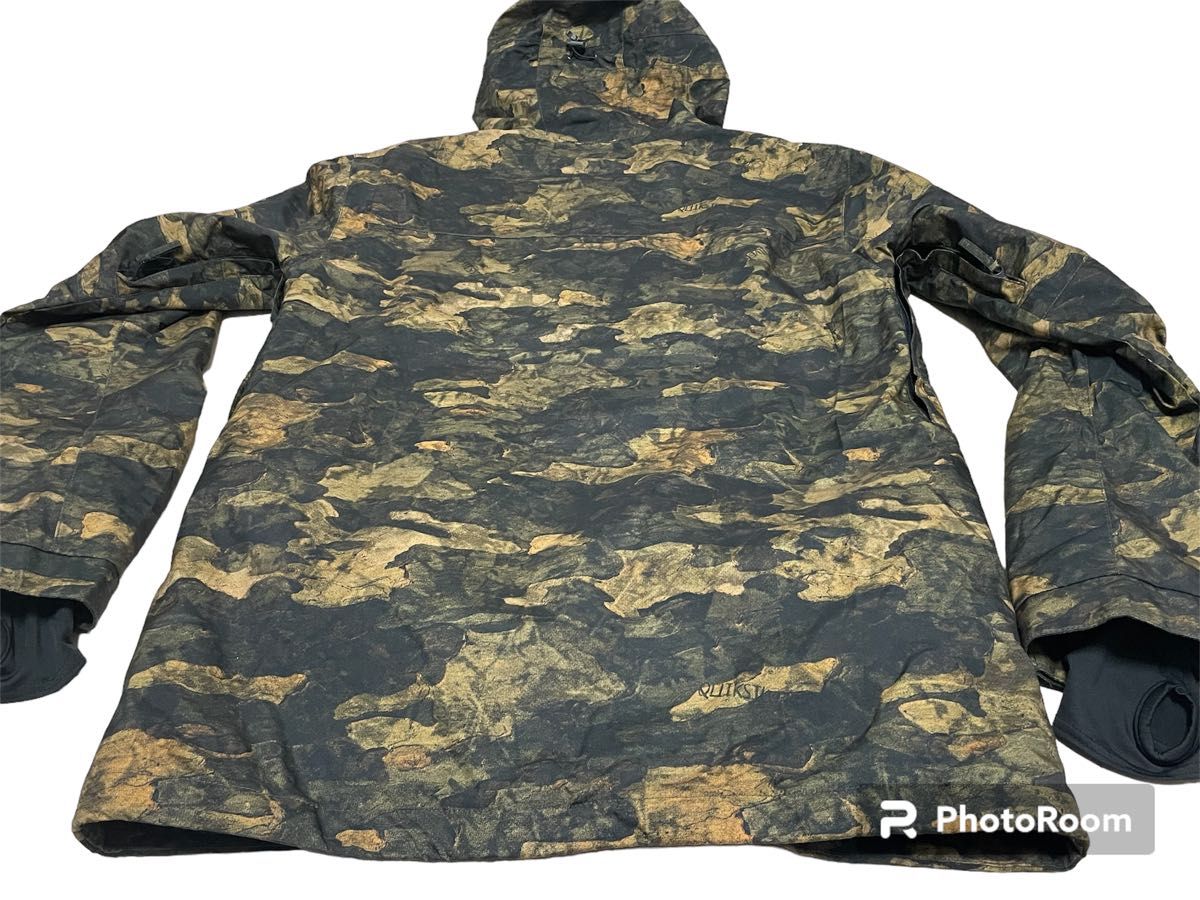 QUIKSILVER クイックシルバー スノーボードウェア 迷彩 QUIKSILVER クイックシルバー スノーボードウェア 迷彩