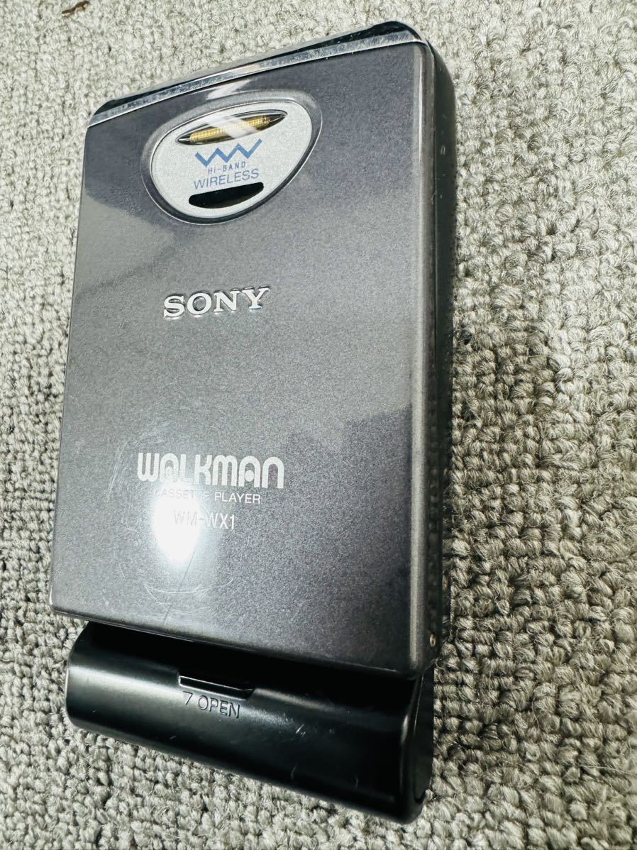 【動作未確認通電OK】★1円スタート★中古ソニー SONY WALKMAN カセットプレーヤー WM-WX1 現状渡しノー加工ソニーカセットウォークマン _画像3