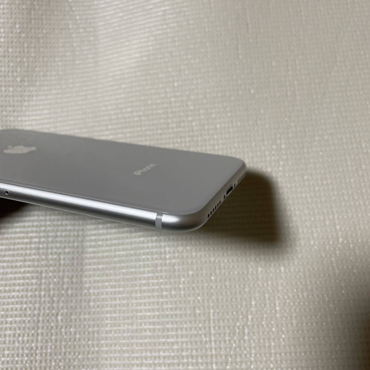 送料無料 超美品 SIMフリー iPhone8 256GB シルバー バッテリー最大 