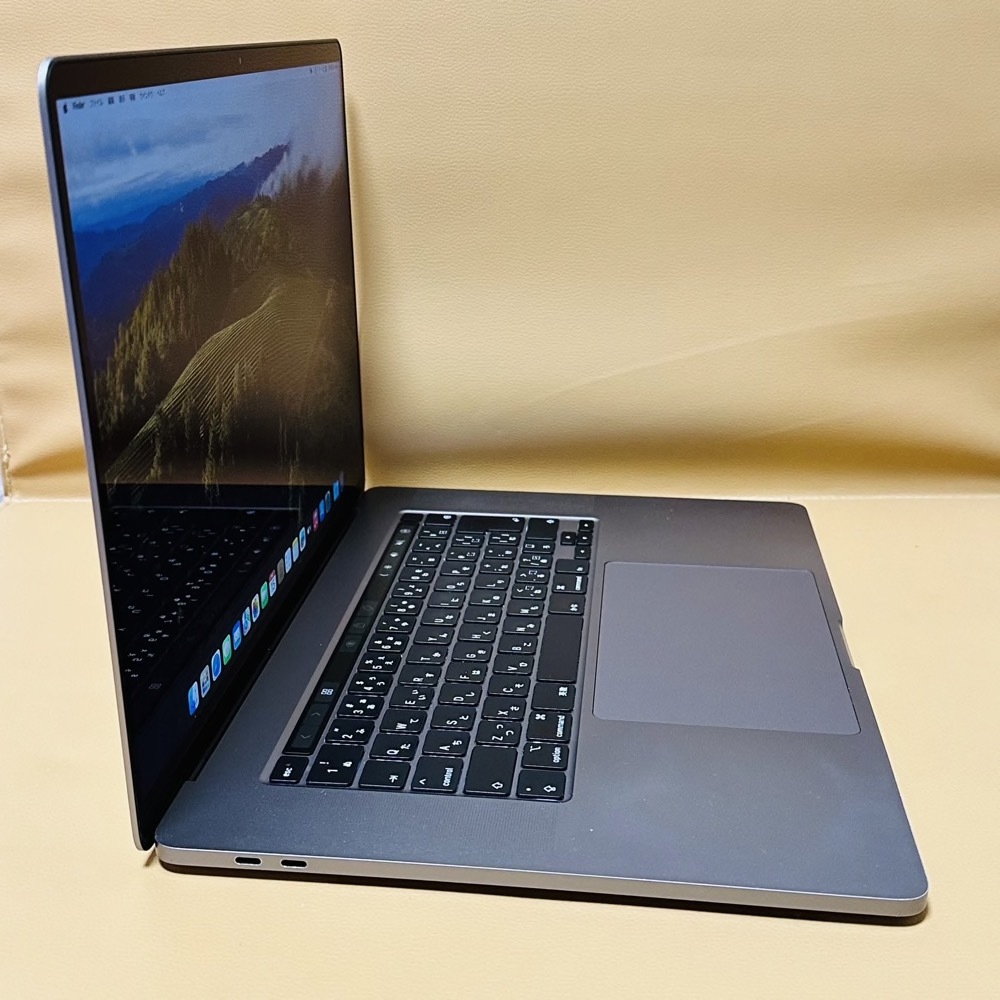 最上級 Apple Macbook Pro 16 2019 スペースグレー i9 2.4GHz/Radeon Pro 5500M 8GB/メモリ64 GB/ 2TB SSD/Sonoma & Windows 11 Pro #524_画像4