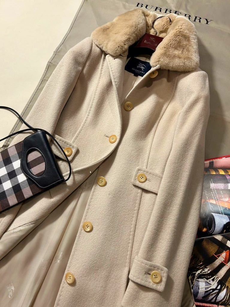 N26【魅惑の上品さラビットファー】参考価格15万●新品同様BURBERRY LONDON●アンゴラトレンチコート　バーバリーコート　レディース　_画像2