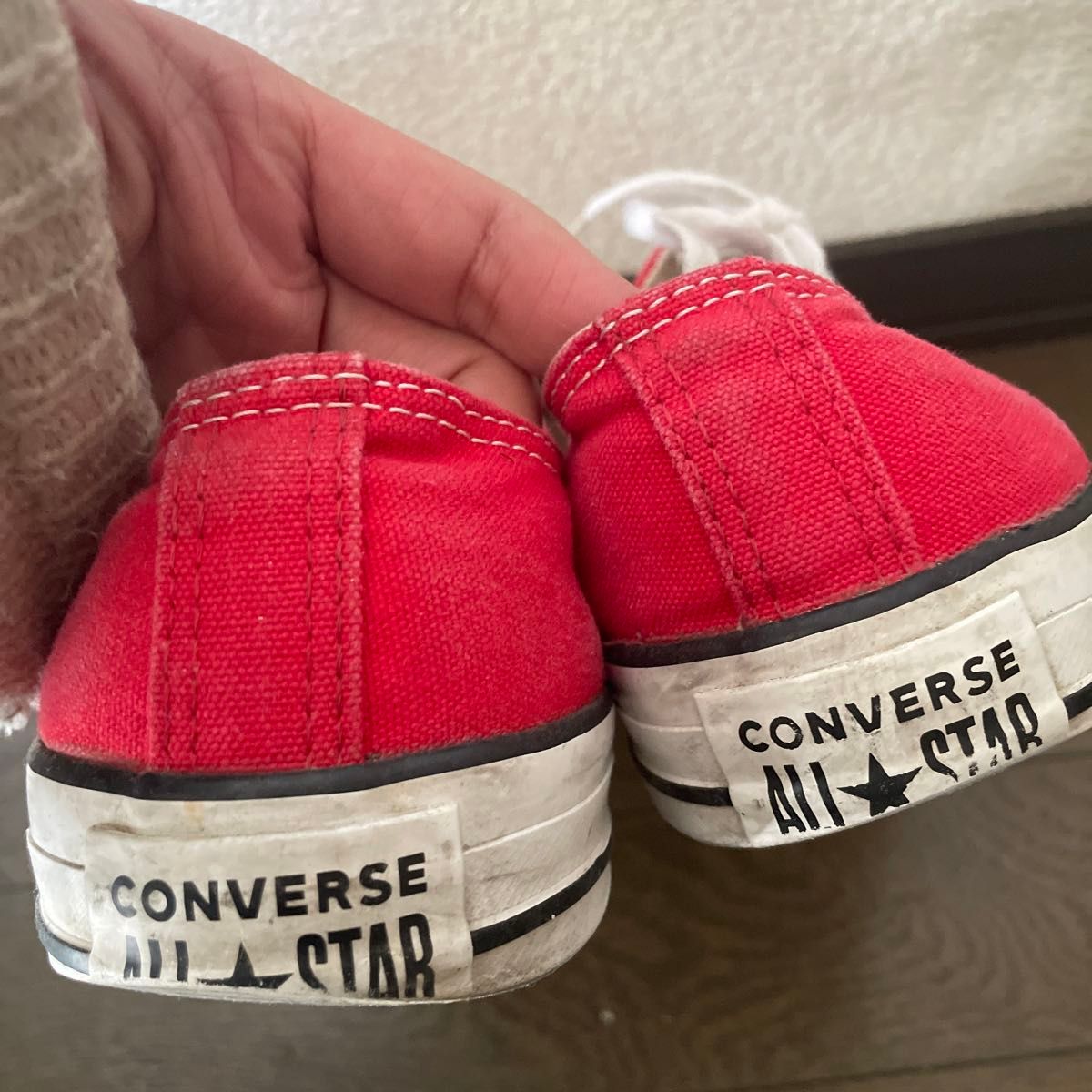 本日のみ！最終処分！お買い得赤コンバース スニーカー CONVERSE