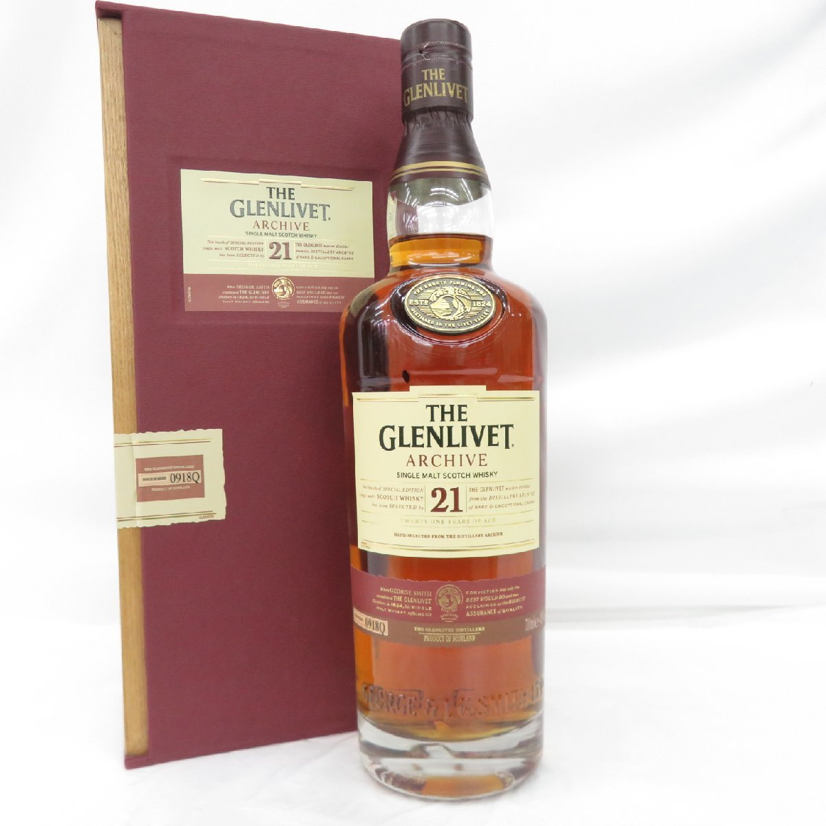 【未開栓】THE GLENLIVET ザ・グレンリベット 21年 アーカイブ ウイスキー 700ml 43% 箱付 11468410 0112_画像1