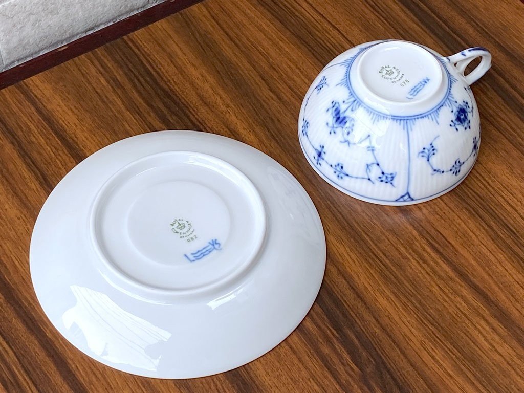 ■ ロイヤルコペンハーゲン ROYAL COPENHAGEN ブルーフルーテッド プレイン カップ&ソーサー C&S B_画像5