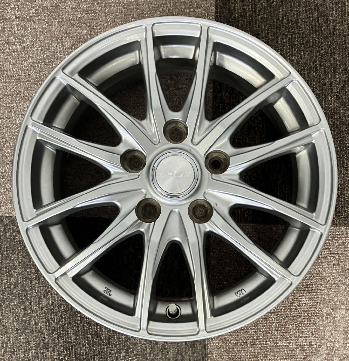 ♪送料込み♪AUTOBACS LEBEN SS6 15×6.0J +52 114.3/5H 4本セット『中古品１点限り』_画像2