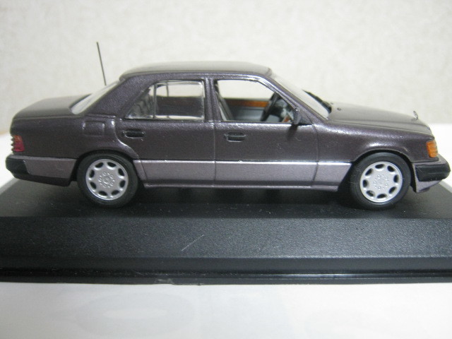 Mercedes-Benz 400E V8 Limousine 1992 1/43　難有_画像6