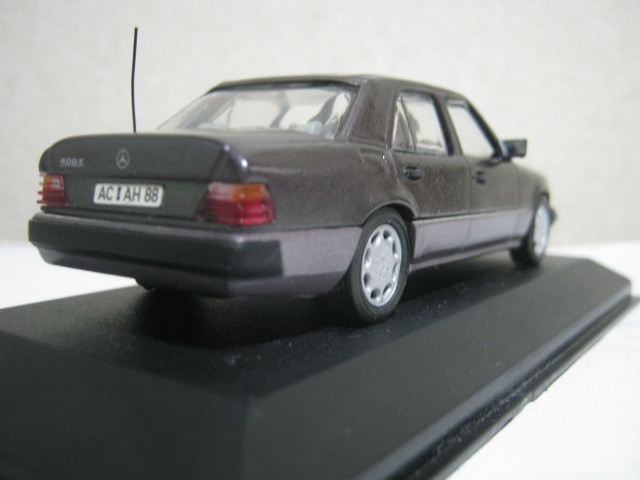 Mercedes-Benz 400E V8 Limousine 1992 1/43　難有_画像7