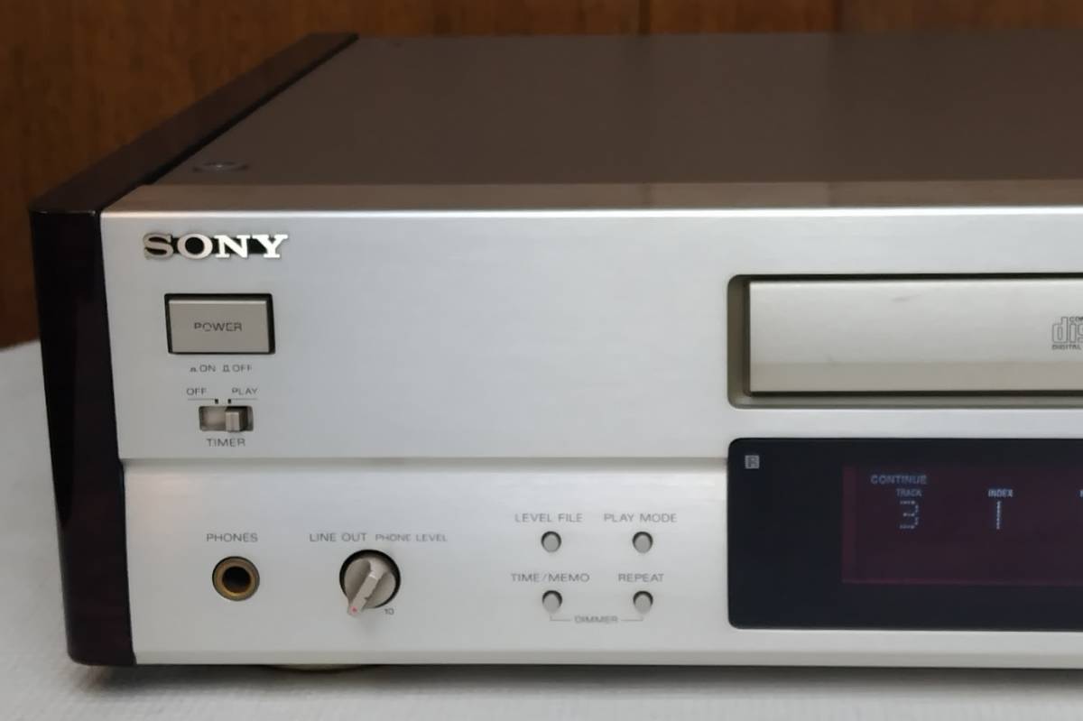 ◆動作良好◆SONY　ソニー　CDP-555ESJ　【トレイベルト交換・メンテナンス済・リモコン付】_画像2