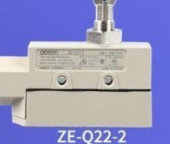 新品　10個セット OMRON/オムロン ZE-Q22-2 リミットスイッチ 【６ヶ月保証】_画像1