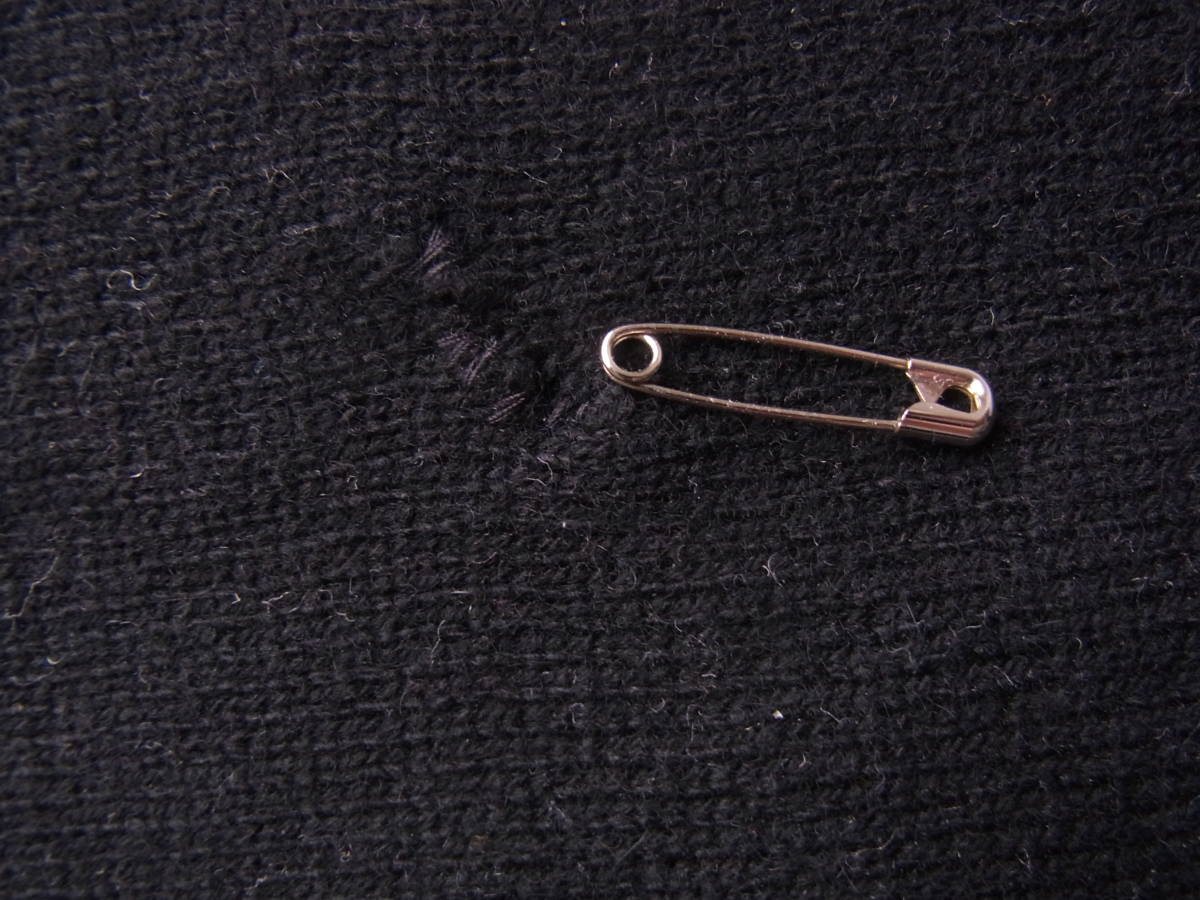 HONMA ホンマ　カシミヤ100% Vネックセーター　サイズ M 日本製　ブラック　補修箇所有り　_画像7