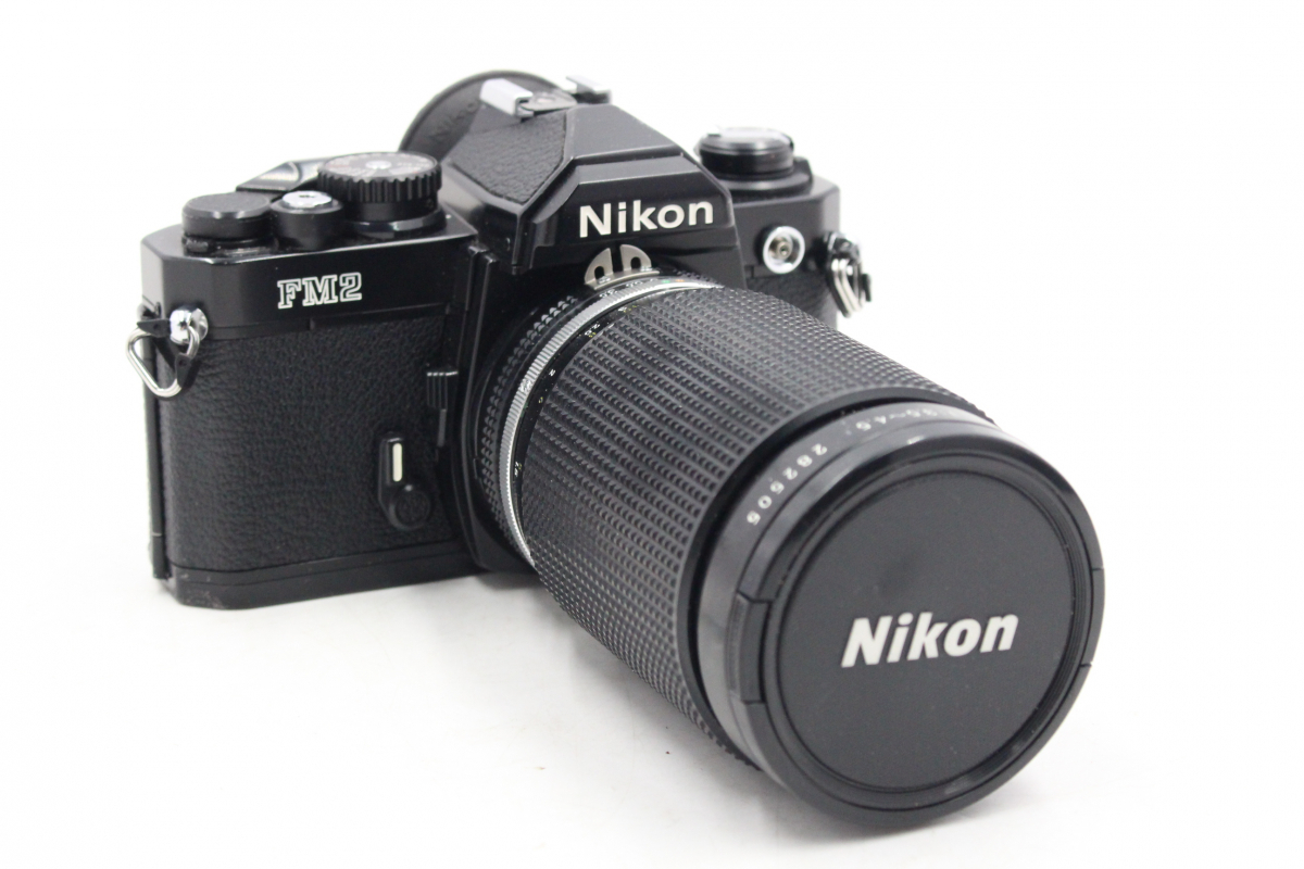 【ト静】 ★ Nikon ニコン FM2 ブラック ボディ フィルムカメラ レンズ付 35～135mm 1:3.5～4.5 中古現状品 GC524GCG48_画像2