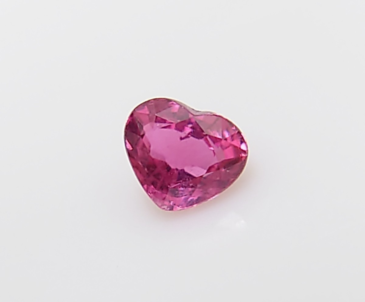  рубин 0.26ct разрозненный слегка kake(LA-6647)