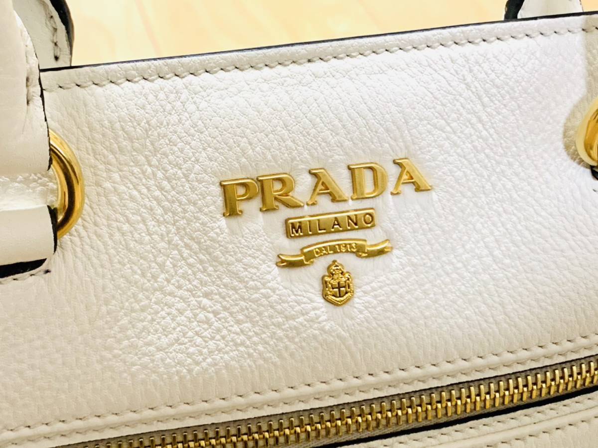 美品 PRADA プラダ レザー 2WAY ハンドバッグ 1BG044 ホワイト ショルダーバッグ VITTELO PHENIX ヴィッテロ フェニックス ギャランティ_画像7