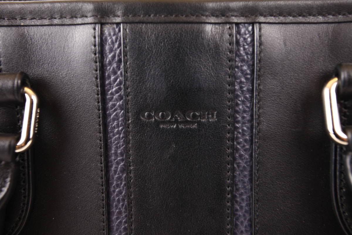 ★1000円から★　美品　COACH コーチ ビジネスバッグ 2way ショルダー ブラックネイビー シボ革 ロゴ型押し　ストラップ_画像2