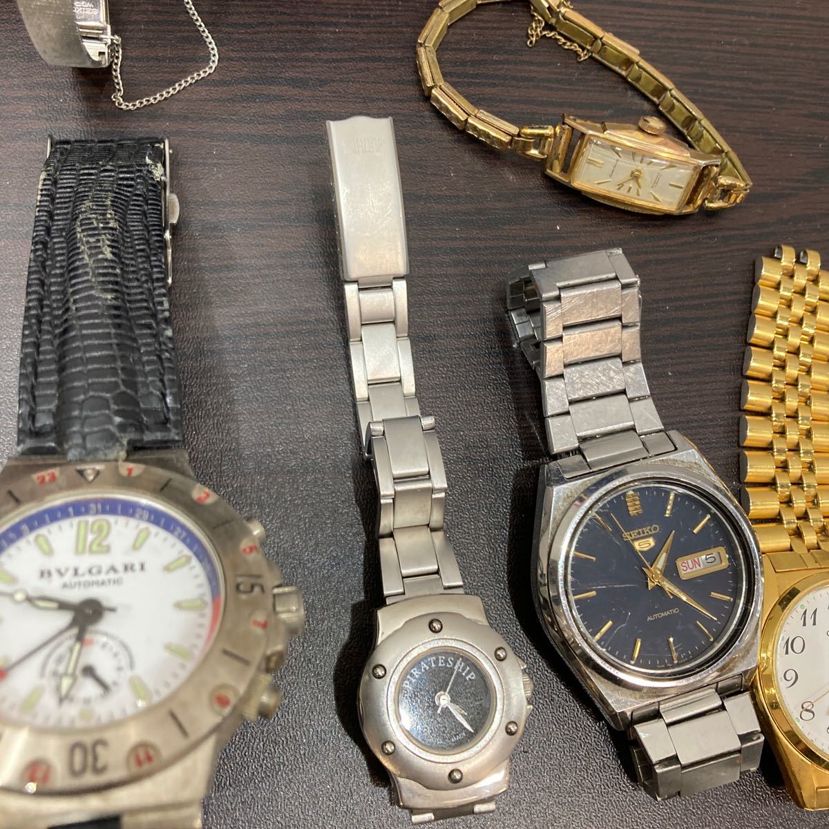 腕時計 セット 大量 ゴールドカラー メンズ レディース SEIKO CITIZEN G-SHOCK等 まとめて ジャンク品 おまとめ_画像9