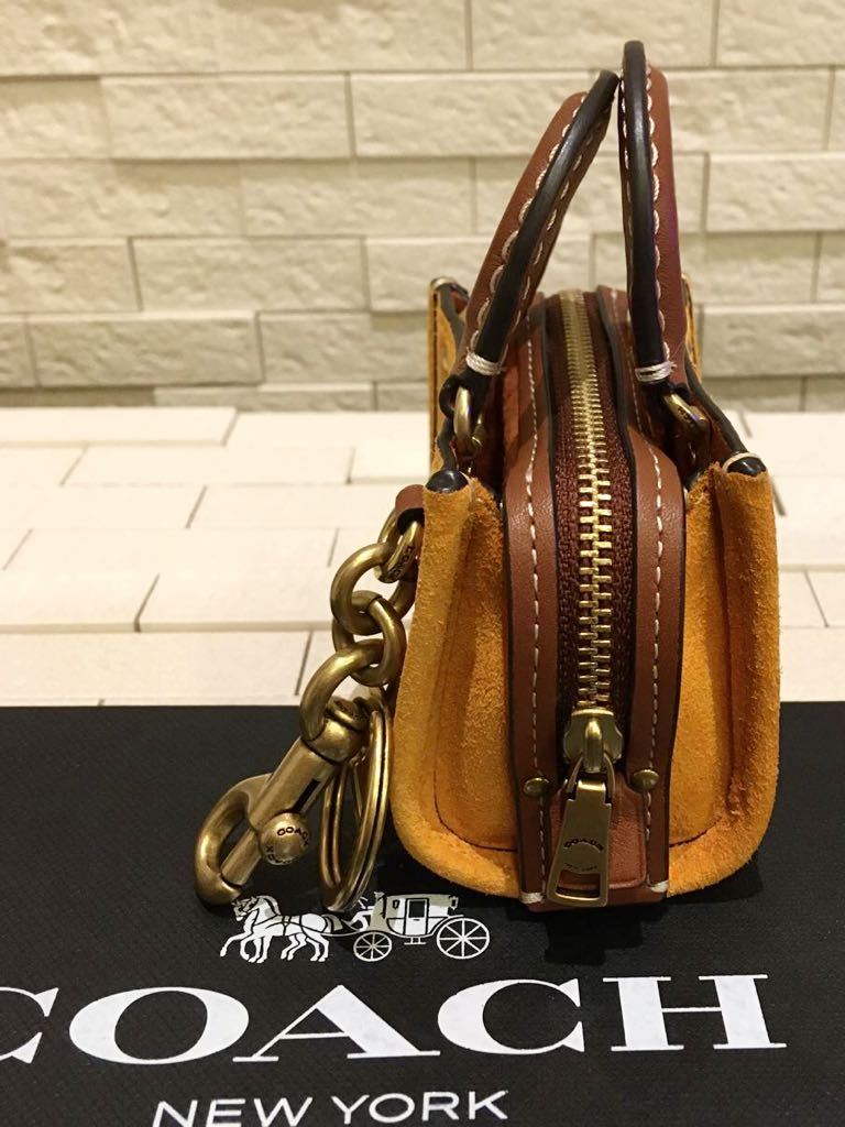 未使用　コーチ COACH ミニローグ　バッグ　チャーム　キーホルダー　キーリング コインケース パパイヤ　定価29700円　CA517　バッグ型_画像5