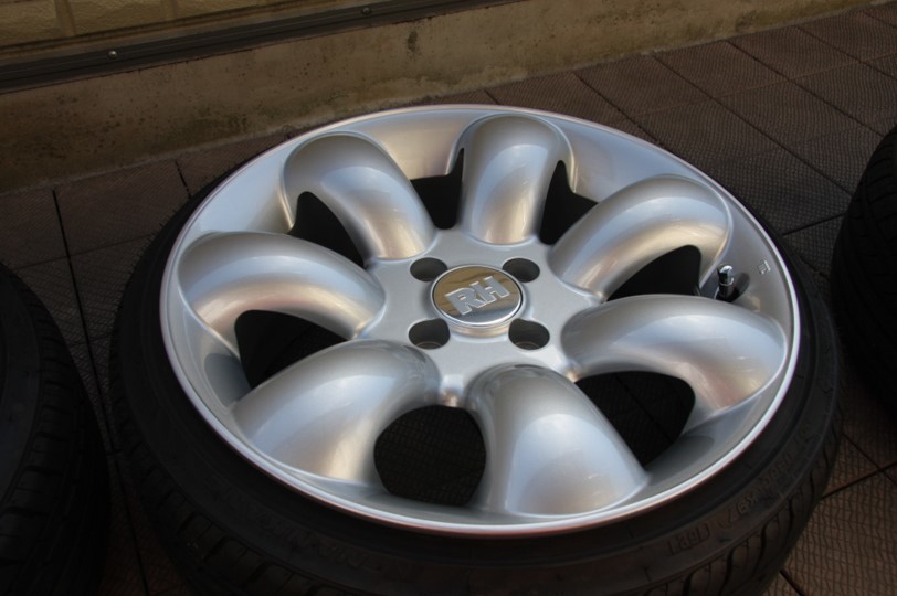 【美品】RH NAQマキシライト　K-FACTORYバージョン　16インチ　7J　+25　PCD100　４穴　タイヤ付き　165/40R16　ナンカン　NS-20_画像5