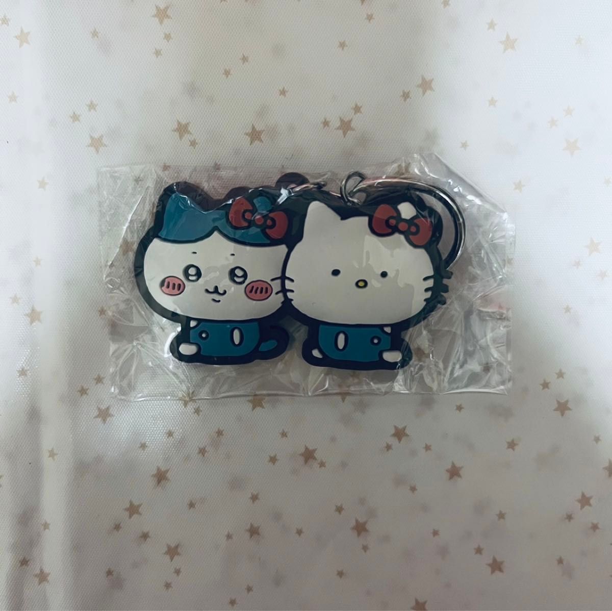 ちいかわ x サンリオキャラクターズ なかよしラバーマスコット ちいかわ x サンリオキャラクターズ なかよしラバーマスコット