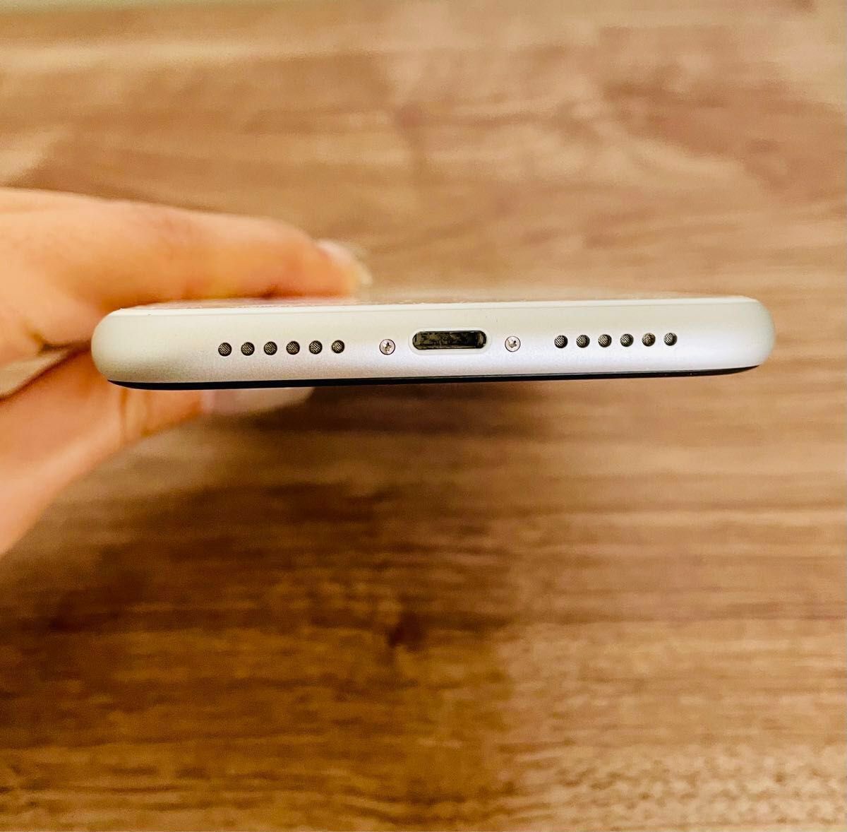 最終値下げ 美品 iPhone XR White 64 GB SIMフリー|Yahoo 最終値下げ 美品 iPhone XR White 64 GB SIMフリー|Yahoo