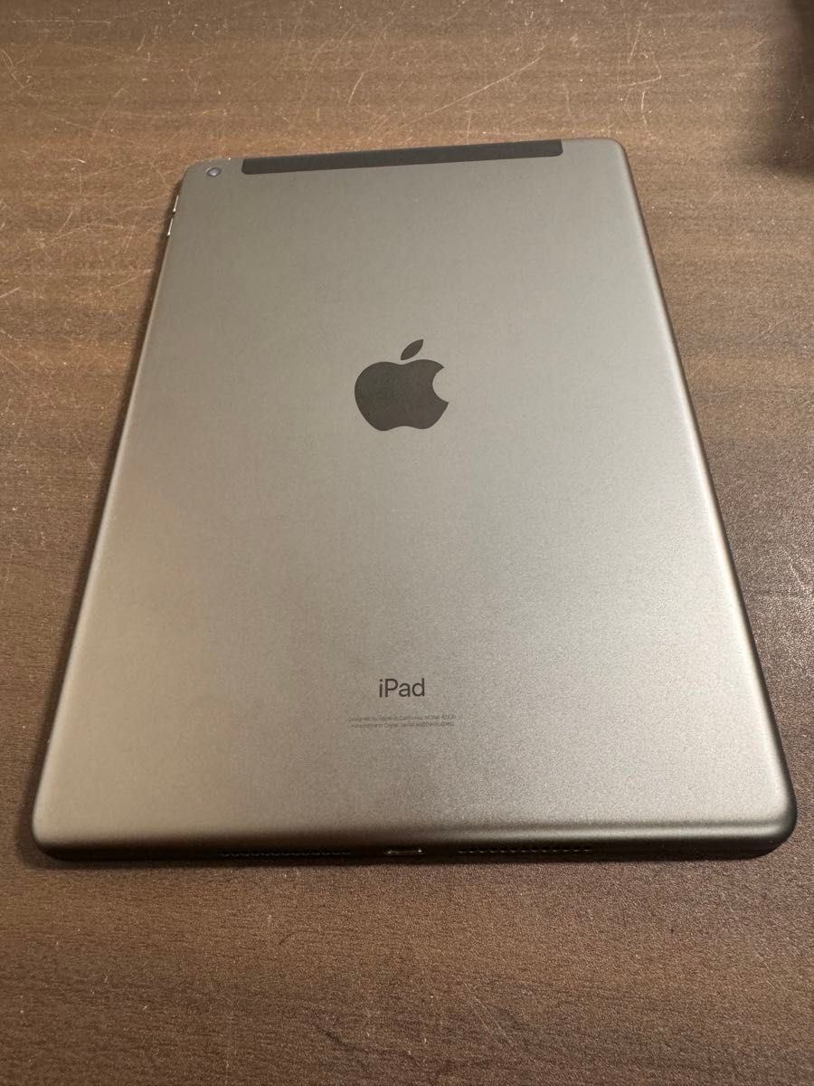 39291 iPad8 128G グレー　SIMフリー　中古　本体のみ