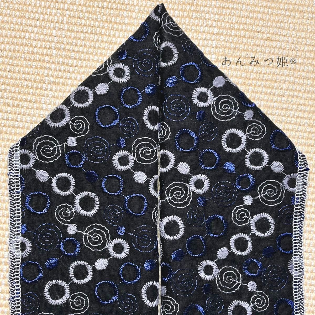 綿の刺繍半衿  紺瑠璃サークル