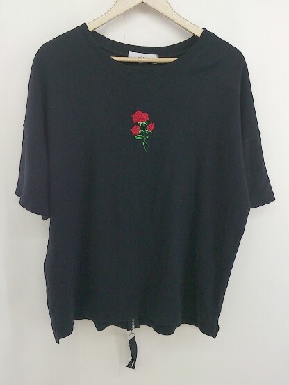◇ ADRER アドラー 薔薇 刺繍 半袖 Tシャツ カットソー サイズS ブラック メンズ_画像2