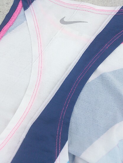 ◇ NIKE ナイキ まとめ売り4点セット Mのみ 半袖 Tシャツ カットソー タンクトップ レディース_画像6