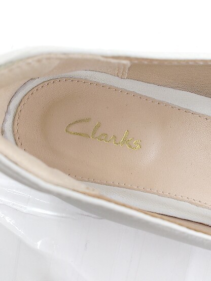 ◇ Clarks クラークス スクエアトゥ ローヒール ローファー シューズ サイズ 22.5 アイボリー系 レディース P_画像5