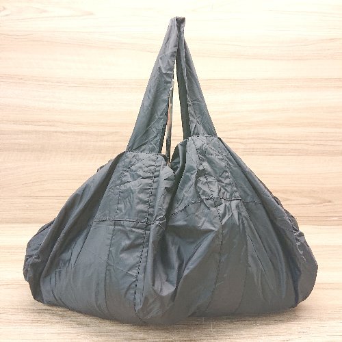 ◇ KiU キウ ナイロン素材 ブランド シンプル 巾着型 シンプル ハンドバッグ ブラック レディース E_画像4